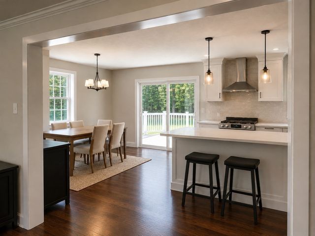 90 Howland Rd, Lakeville, MA 02347