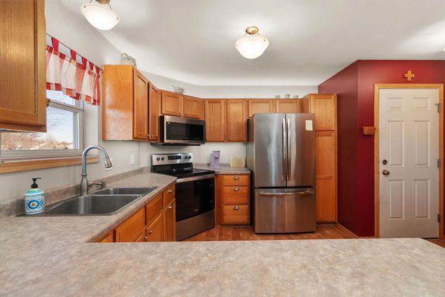 5136 Brandenburg Way, Madison, WI 53718