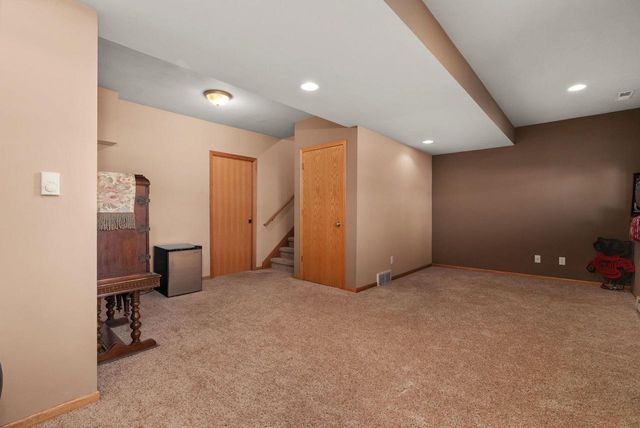 5136 Brandenburg Way, Madison, WI 53718