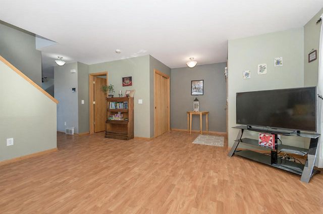 5136 Brandenburg Way, Madison, WI 53718