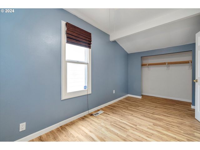 16265 Se HIGHWAY 224, Damascus, OR 97089