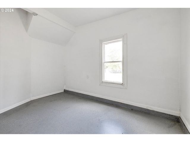 16265 Se HIGHWAY 224, Damascus, OR 97089