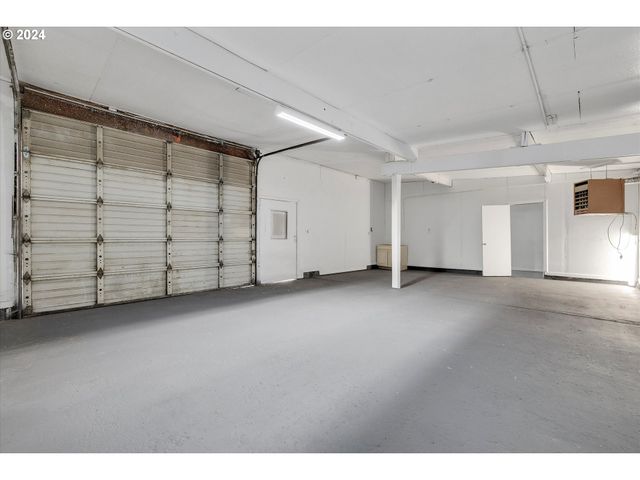 16265 Se HIGHWAY 224, Damascus, OR 97089