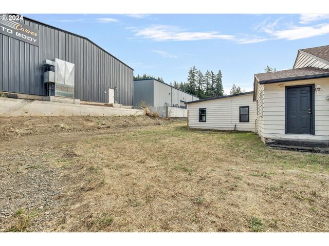 16265 Se HIGHWAY 224, Damascus, OR 97089