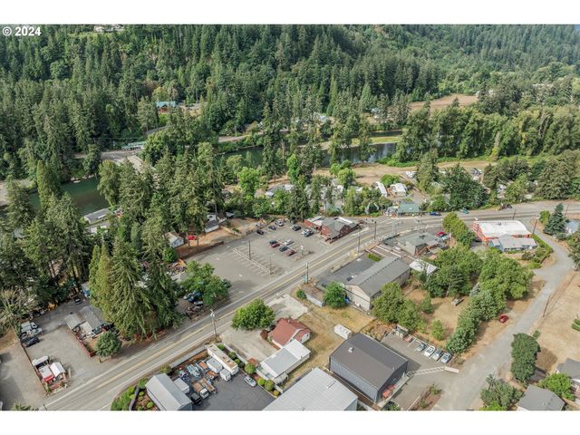 16265 Se HIGHWAY 224, Damascus, OR 97089