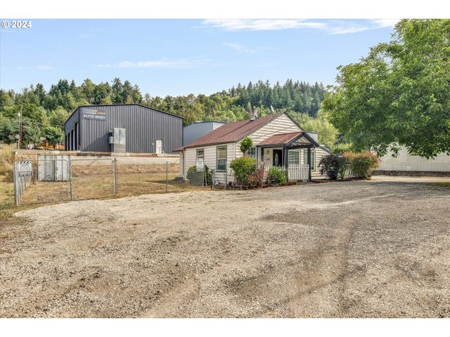 16265 Se HIGHWAY 224, Damascus, OR 97089