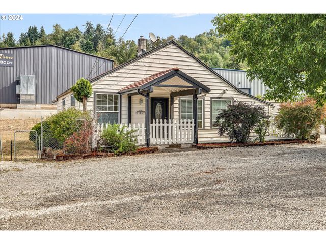 16265 Se HIGHWAY 224, Damascus, OR 97089