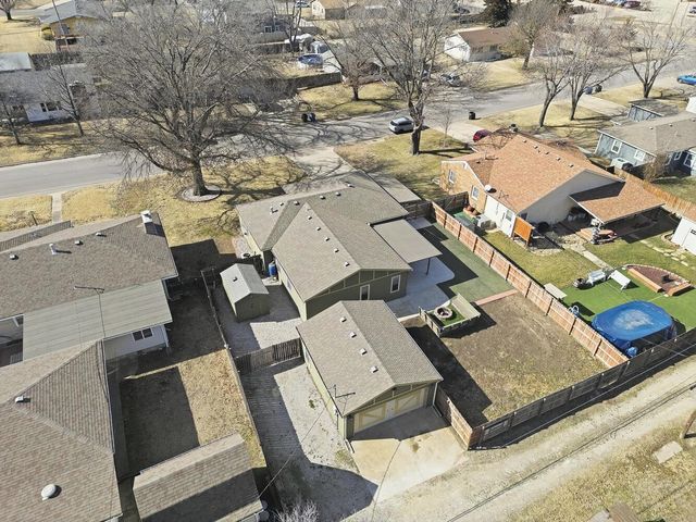 2008 Dearborn, Augusta, KS 67010