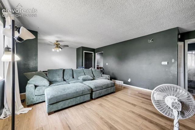 93 Regency Boulevard, Pueblo, CO 81005