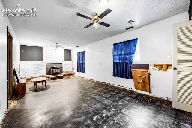 93 Regency Boulevard, Pueblo, CO 81005