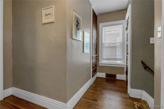 27 Salem Street, Buffalo, NY 14220