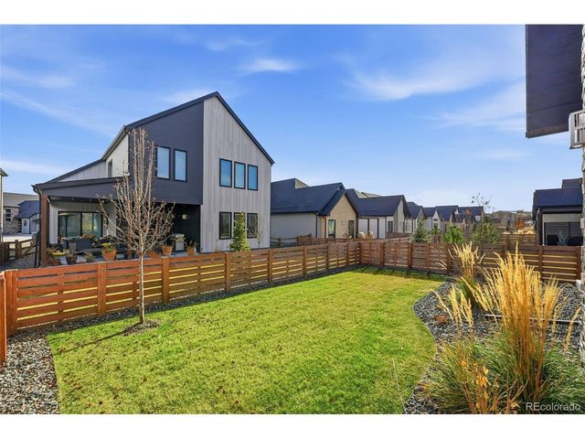 1743 Barefoot Dr, Windsor, CO 80550