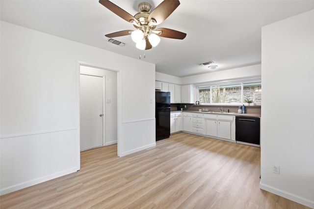 1709 Princeton Drive, Arlington, TX 76015