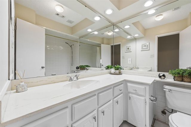 1709 Princeton Drive, Arlington, TX 76015