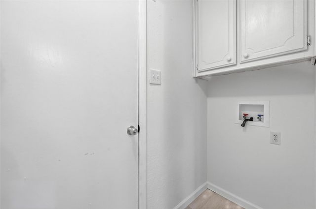 1709 Princeton Drive, Arlington, TX 76015