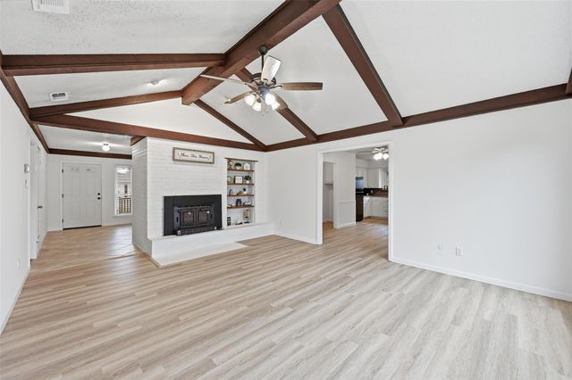 1709 Princeton Drive, Arlington, TX 76015