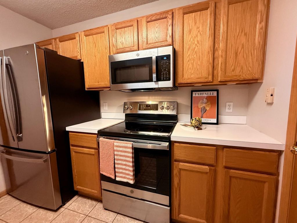 1825 Southcross Drive W 2306, Burnsville, MN 55306 — photo 3