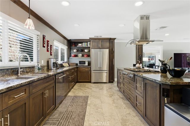 1805 Canyon Road, Redlands, CA 92373