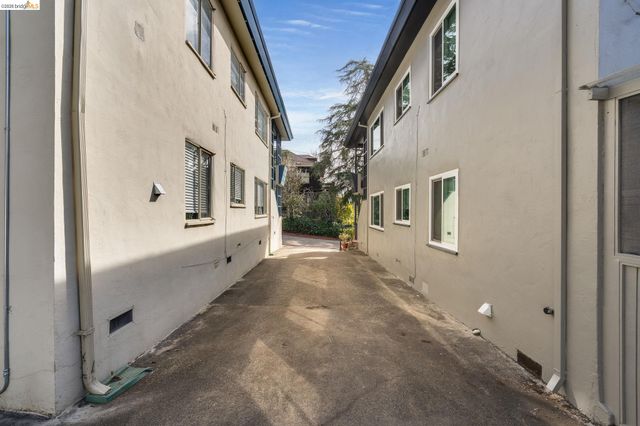 2817 Palm Ct, Berkeley, CA 94705