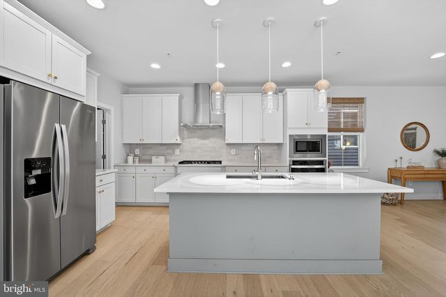 22129 CLARKSBURG RD, Clarksburg, MD 20871