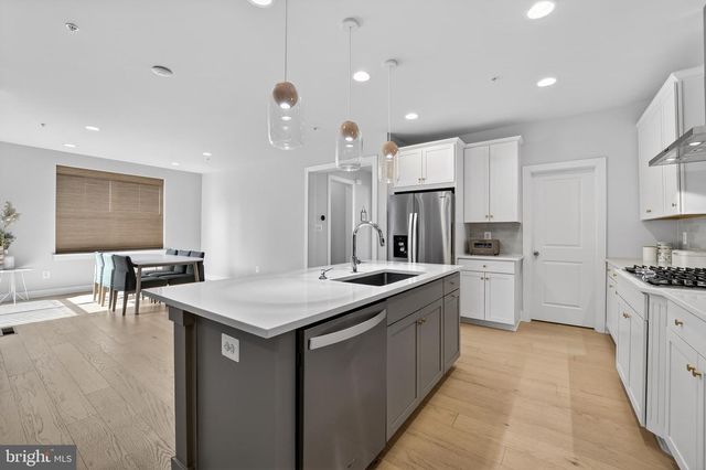 22129 CLARKSBURG RD, Clarksburg, MD 20871