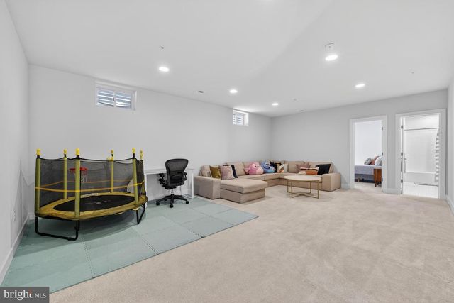 22129 CLARKSBURG RD, Clarksburg, MD 20871