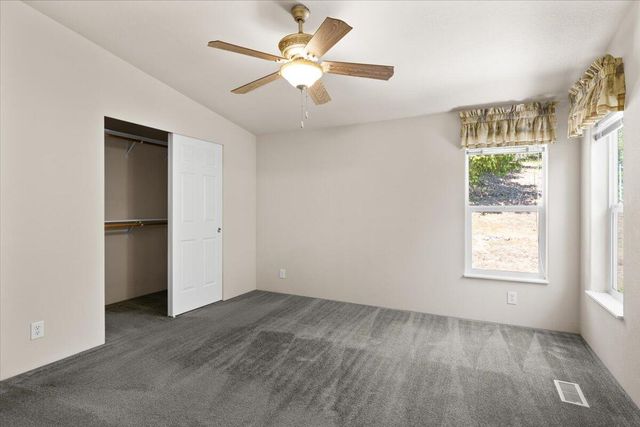 5648 Foothill Blvd 26, Grants Pass, OR 97526
