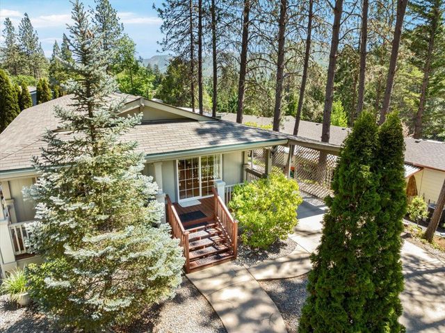 5648 Foothill Blvd 26, Grants Pass, OR 97526
