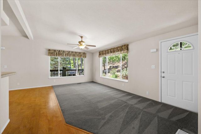 5648 Foothill Blvd 26, Grants Pass, OR 97526