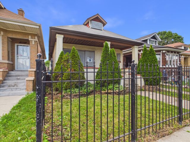 7732 S Winchester Avenue, Chicago, IL 60620