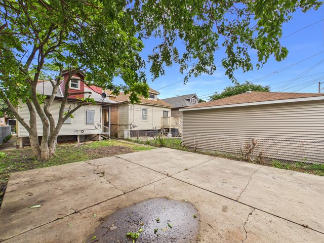 7732 S Winchester Avenue, Chicago, IL 60620