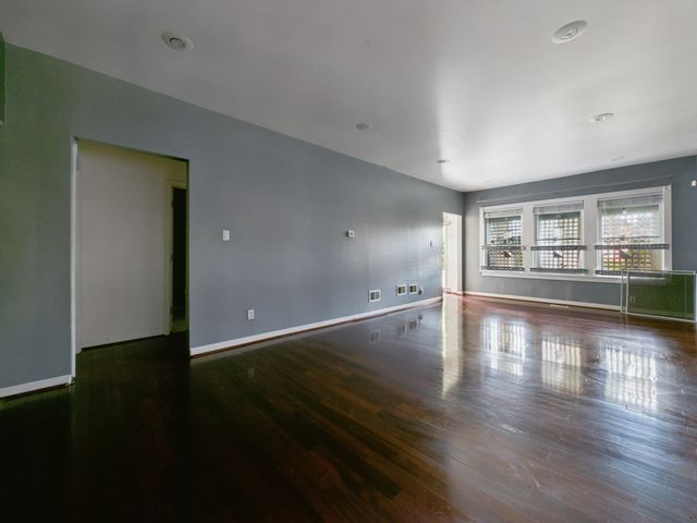 7732 S Winchester Avenue, Chicago, IL 60620