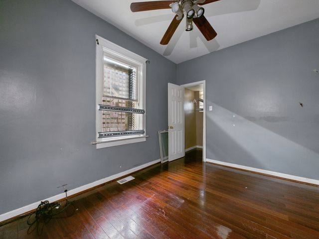 7732 S Winchester Avenue, Chicago, IL 60620
