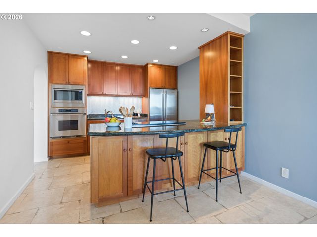 2211 Sw 1ST Ave 1503, Portland, OR 97201