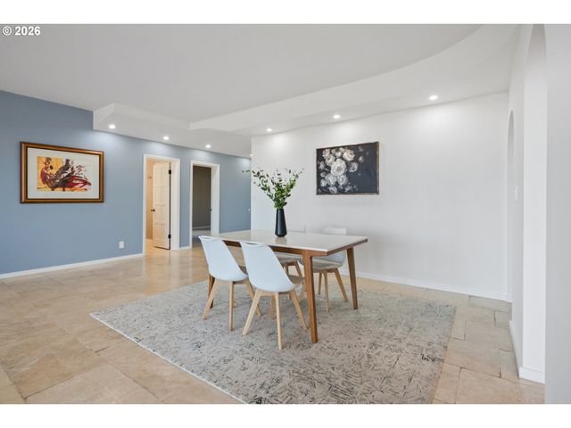 2211 Sw 1ST Ave 1503, Portland, OR 97201