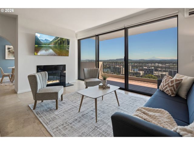 2211 Sw 1ST Ave 1503, Portland, OR 97201
