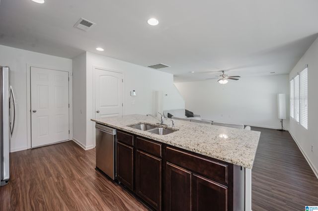 577 READING LANE, Fultondale, AL 35068