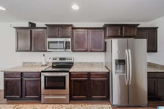 577 READING LANE, Fultondale, AL 35068