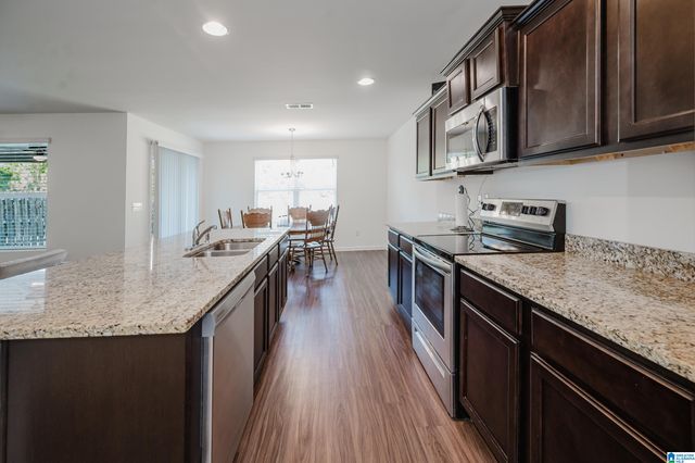 577 READING LANE, Fultondale, AL 35068