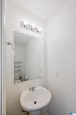 577 READING LANE, Fultondale, AL 35068