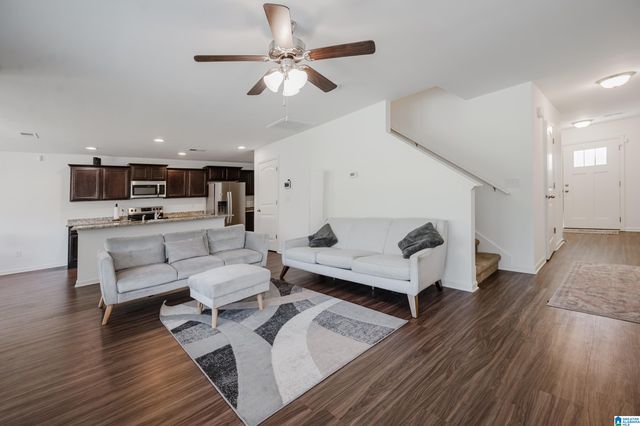 577 READING LANE, Fultondale, AL 35068