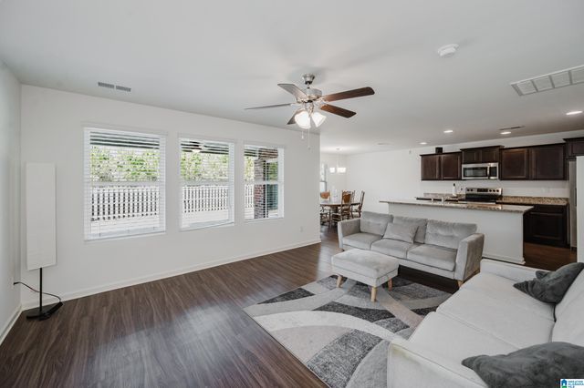 577 READING LANE, Fultondale, AL 35068