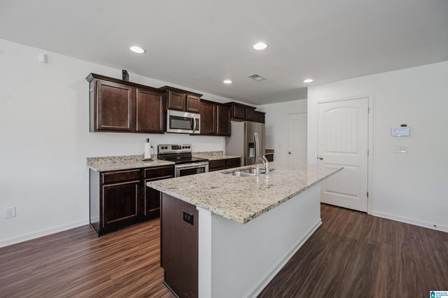 577 READING LANE, Fultondale, AL 35068