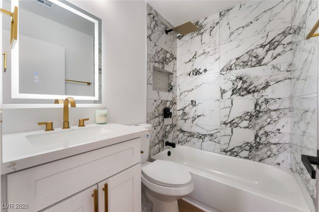 1925 East Saint Louis Avenue, Las Vegas, NV 89104