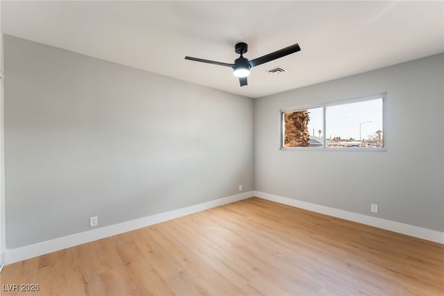 1925 East Saint Louis Avenue, Las Vegas, NV 89104