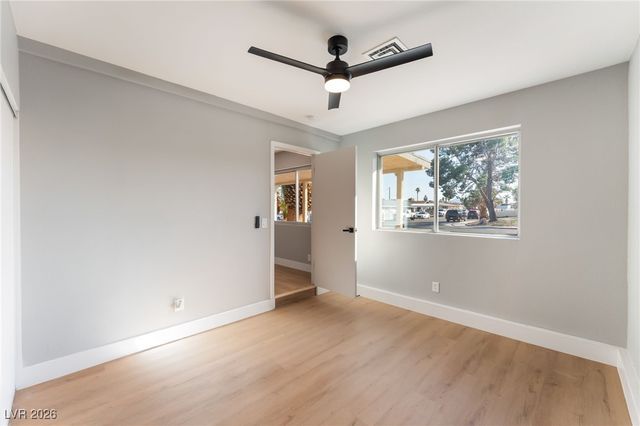 1925 East Saint Louis Avenue, Las Vegas, NV 89104