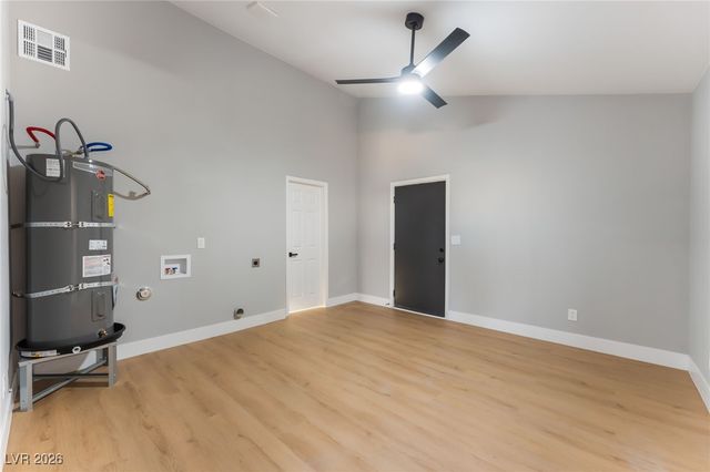 1925 East Saint Louis Avenue, Las Vegas, NV 89104