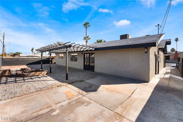 1925 East Saint Louis Avenue, Las Vegas, NV 89104