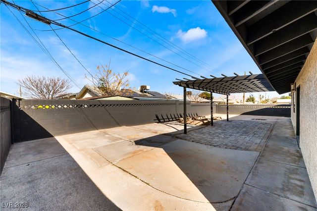 1925 East Saint Louis Avenue, Las Vegas, NV 89104