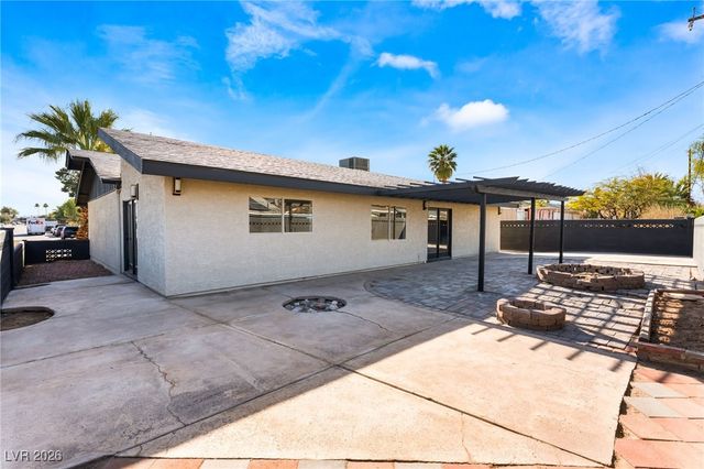 1925 East Saint Louis Avenue, Las Vegas, NV 89104